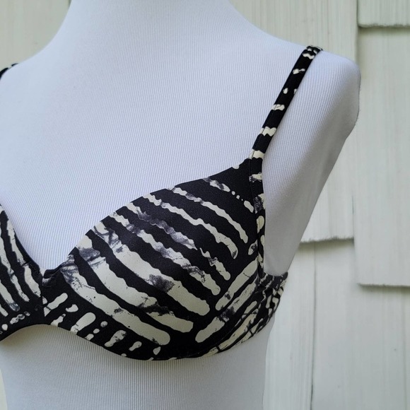 Victorias Secret high waist bikini - Picture 3 of 11